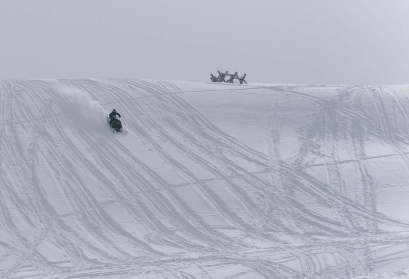 You are currently viewing Beginners Guide To Buying Your First Snowmobile: Everything You Should Know