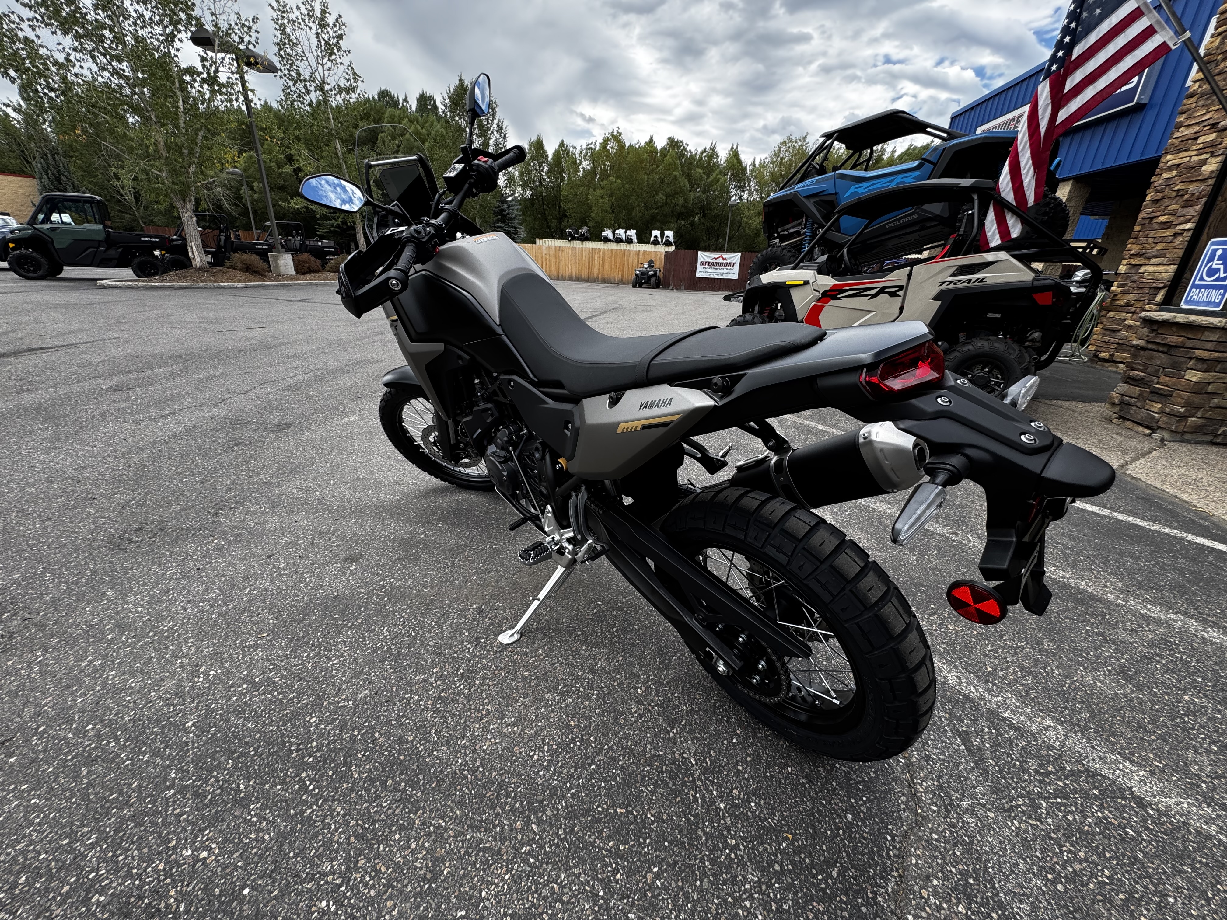 2026 Yamaha TÉNÉRÉ 700 Street Motorcycle 400cc +
