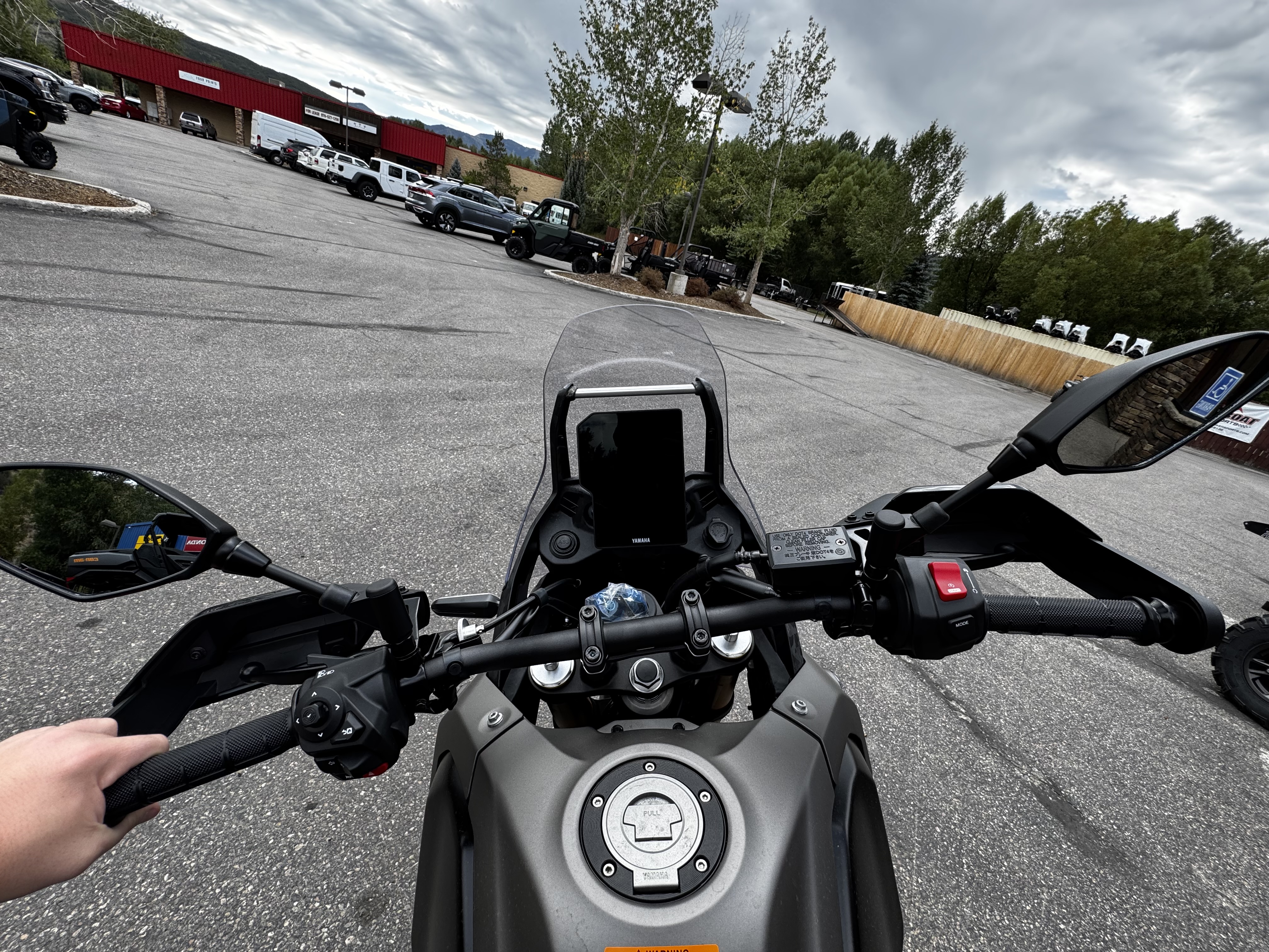 2026 Yamaha TÉNÉRÉ 700 Street Motorcycle 400cc +