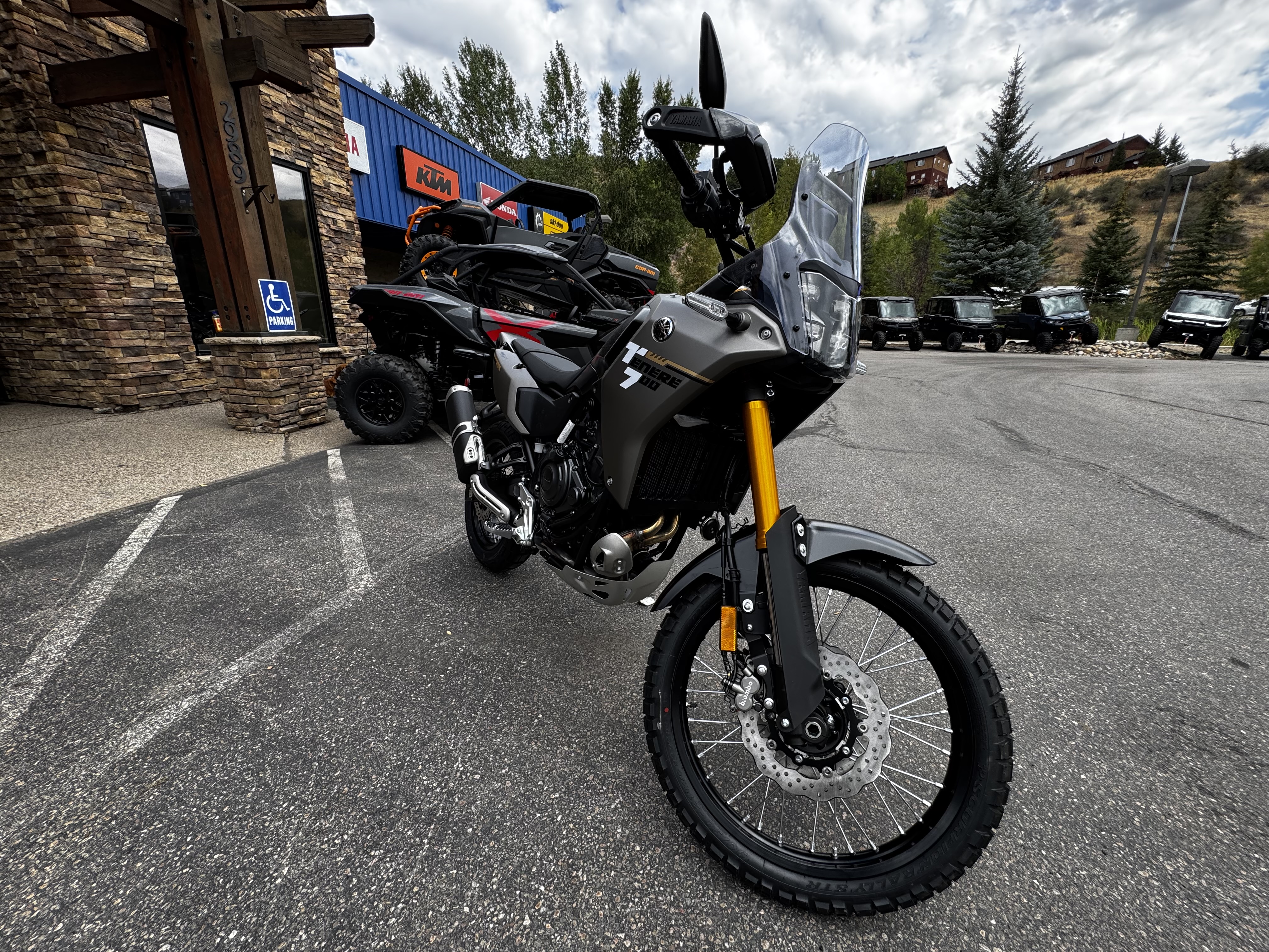 2026 Yamaha TÉNÉRÉ 700 Street Motorcycle 400cc +