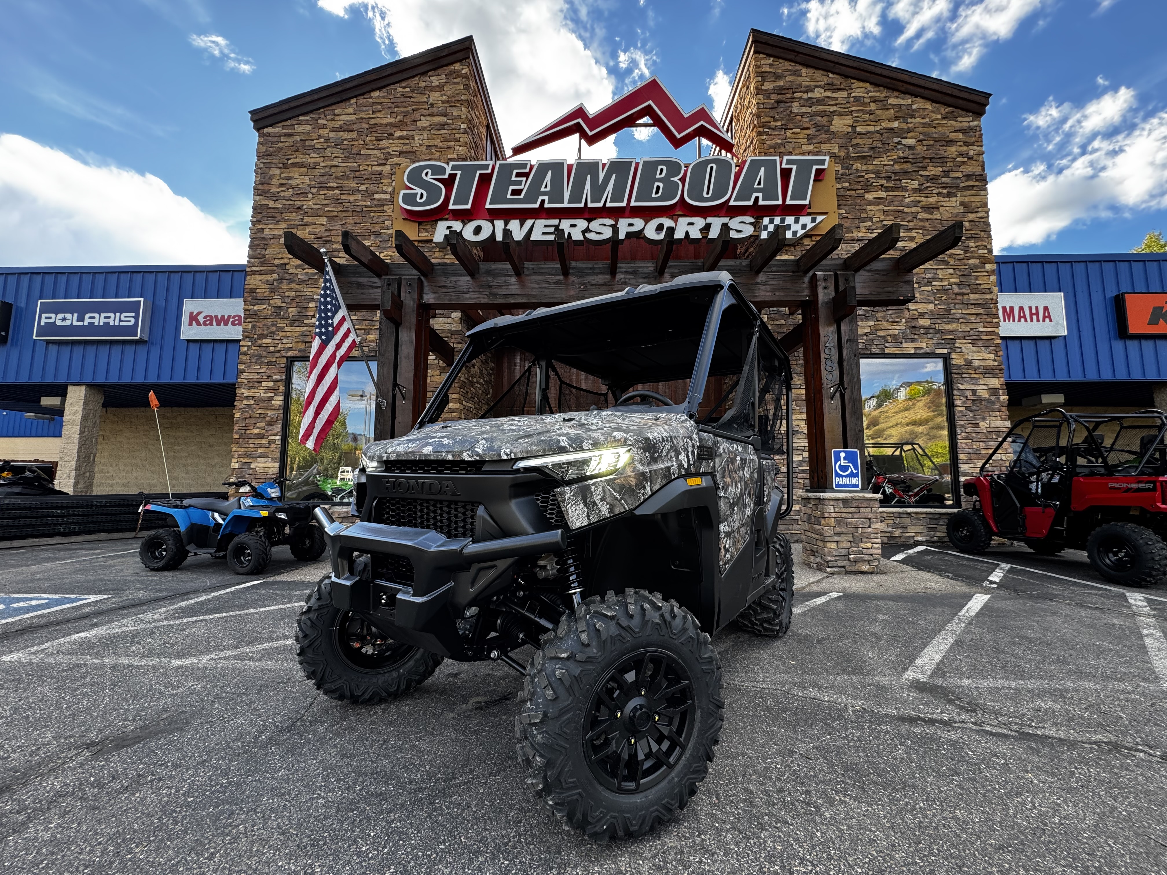 2026 Honda PIONEER 1000 5 DELUXE