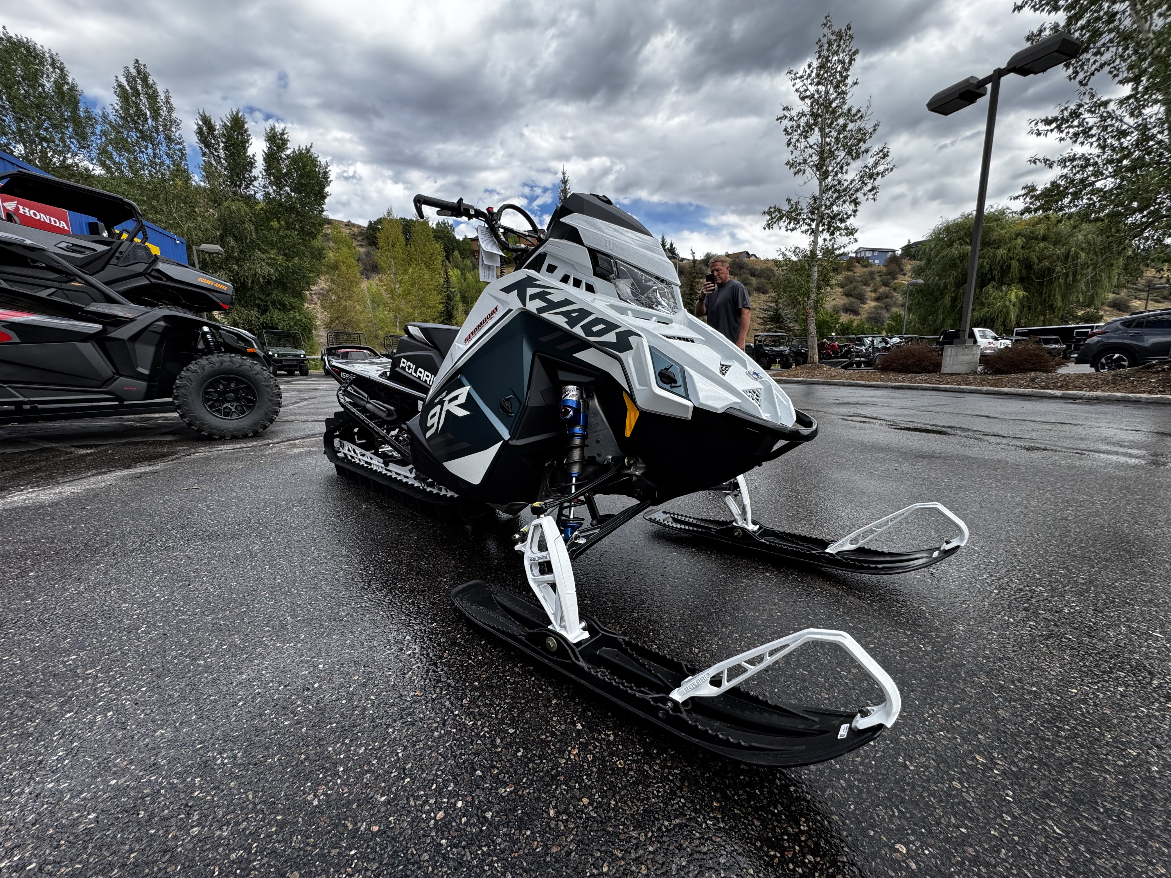 2026 Polaris 9R RMK KHAOS 155 E-START Snowmobile