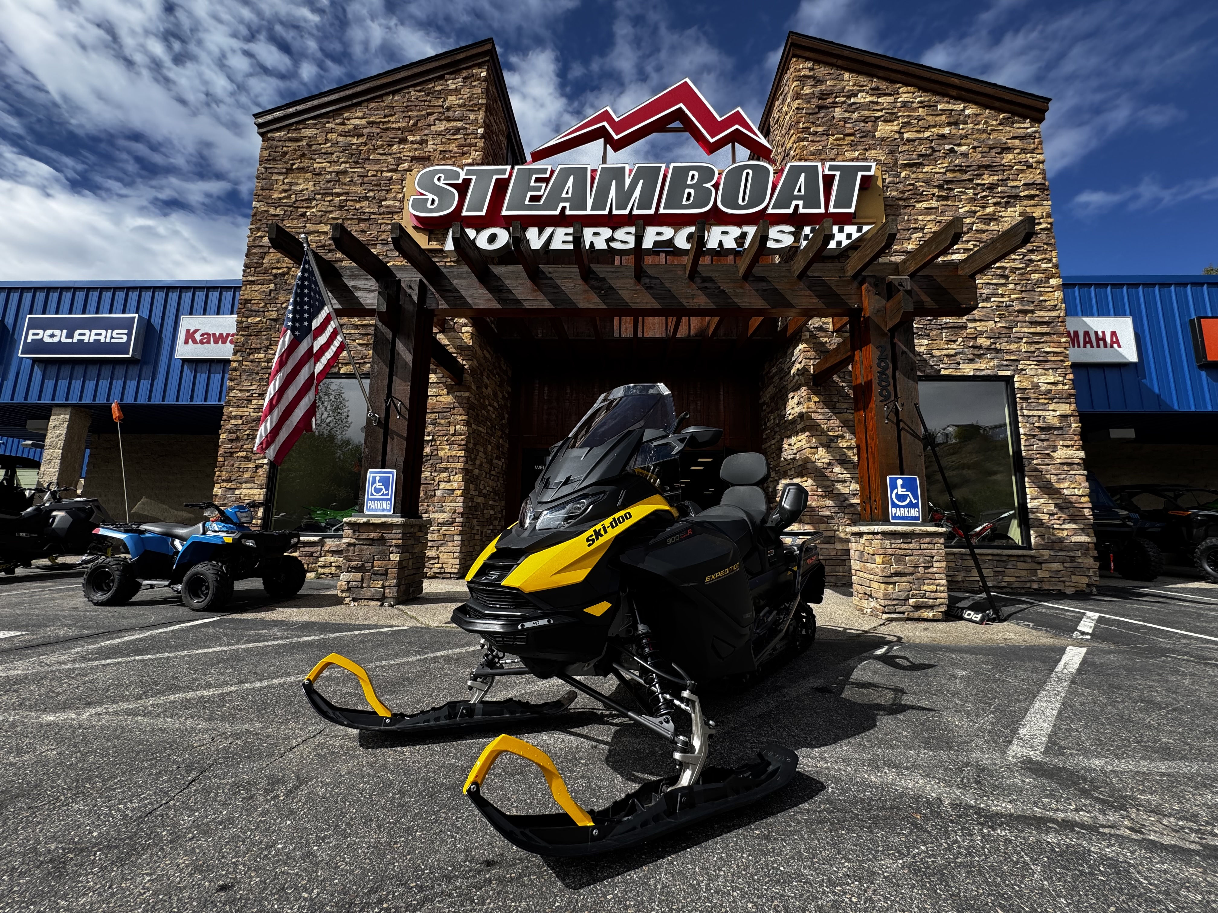 2026 Ski-Doo Expedition LE 900 ACE Turbo R Snowmobile