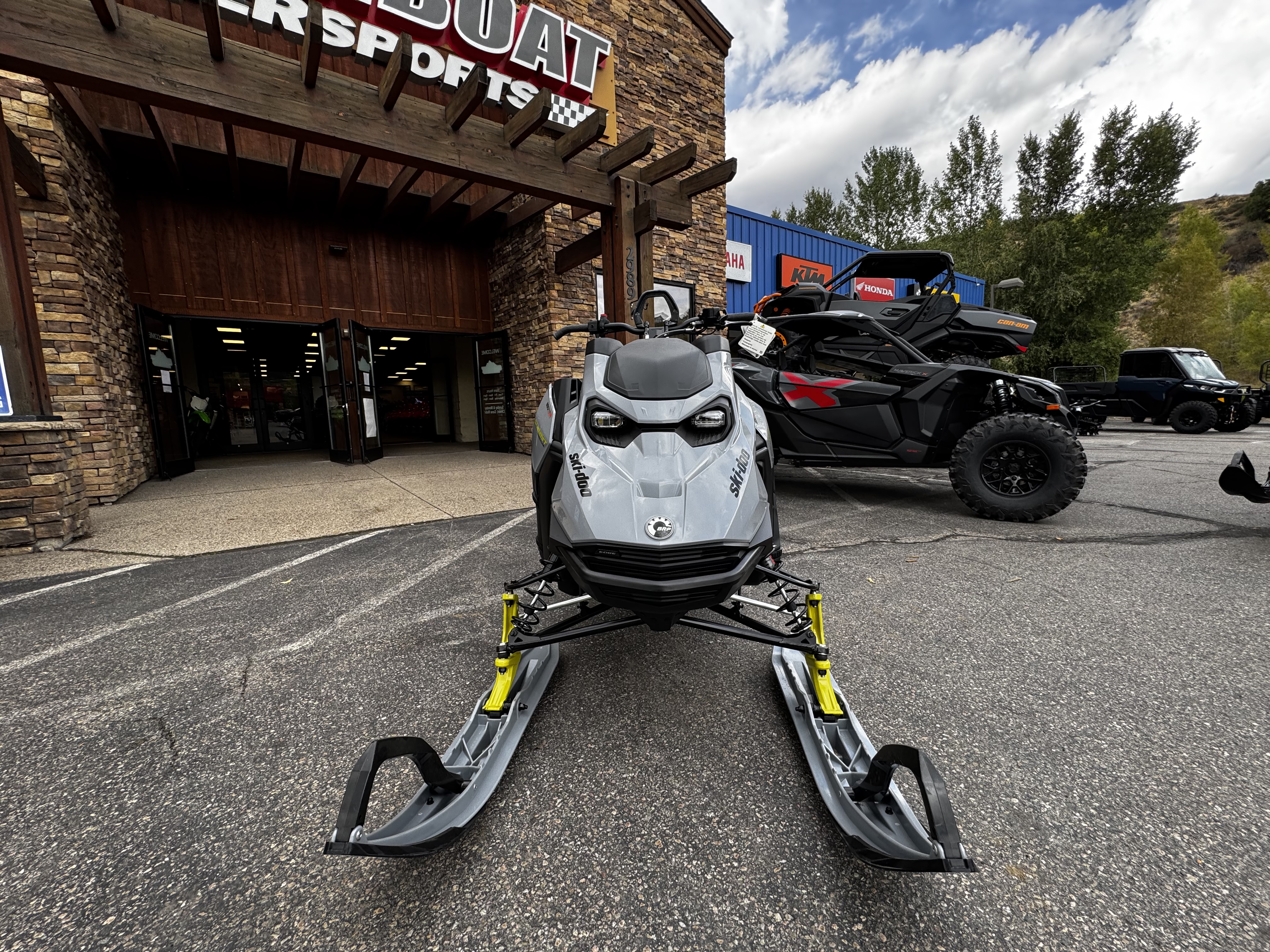 2026 Ski-Doo SUMMIT EDGE 850 TURBO S 165 3.0 Snowmobile