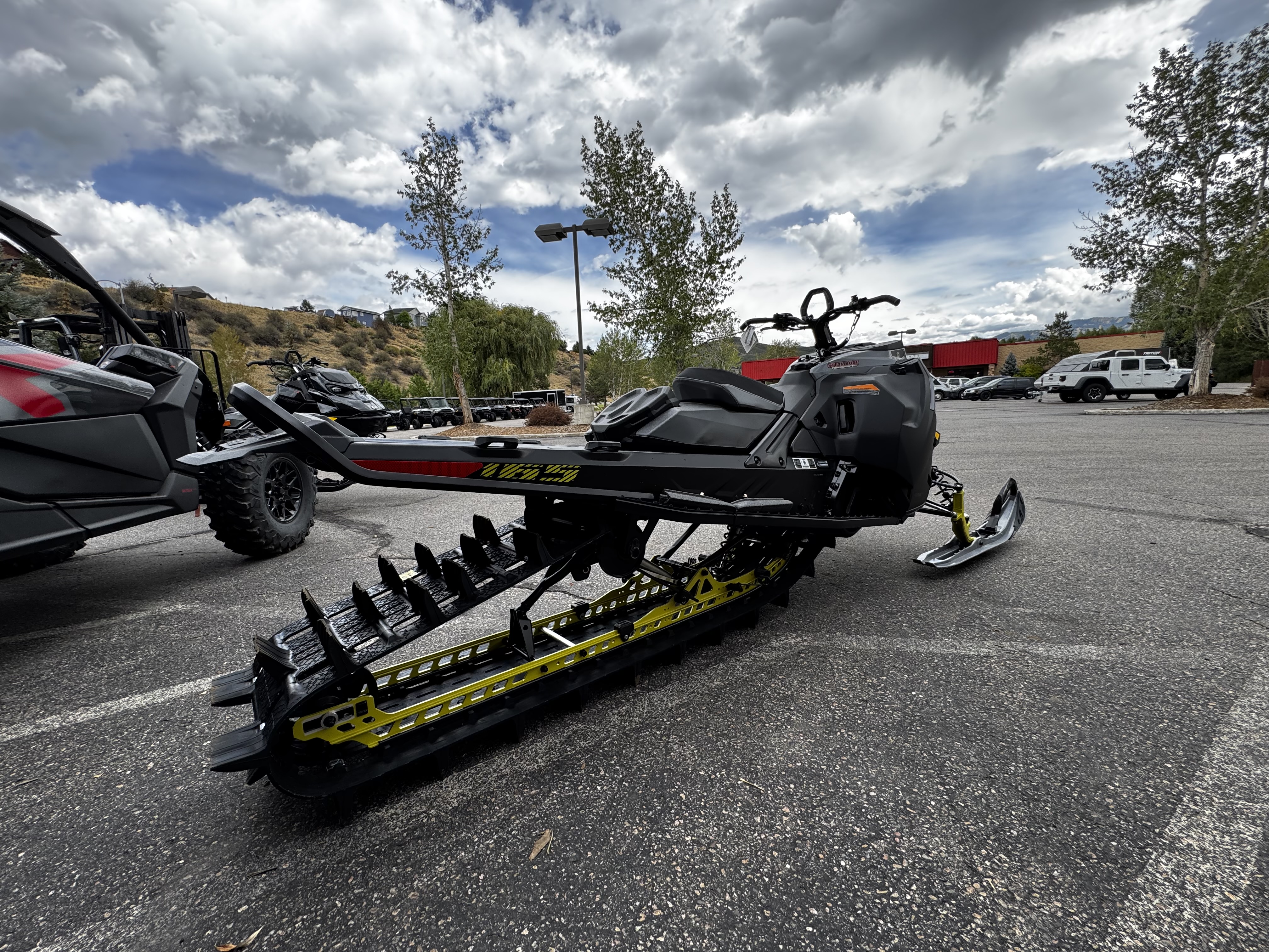 2026 Ski-Doo SUMMIT EDGE 850 TURBO S 165 3.0 Snowmobile