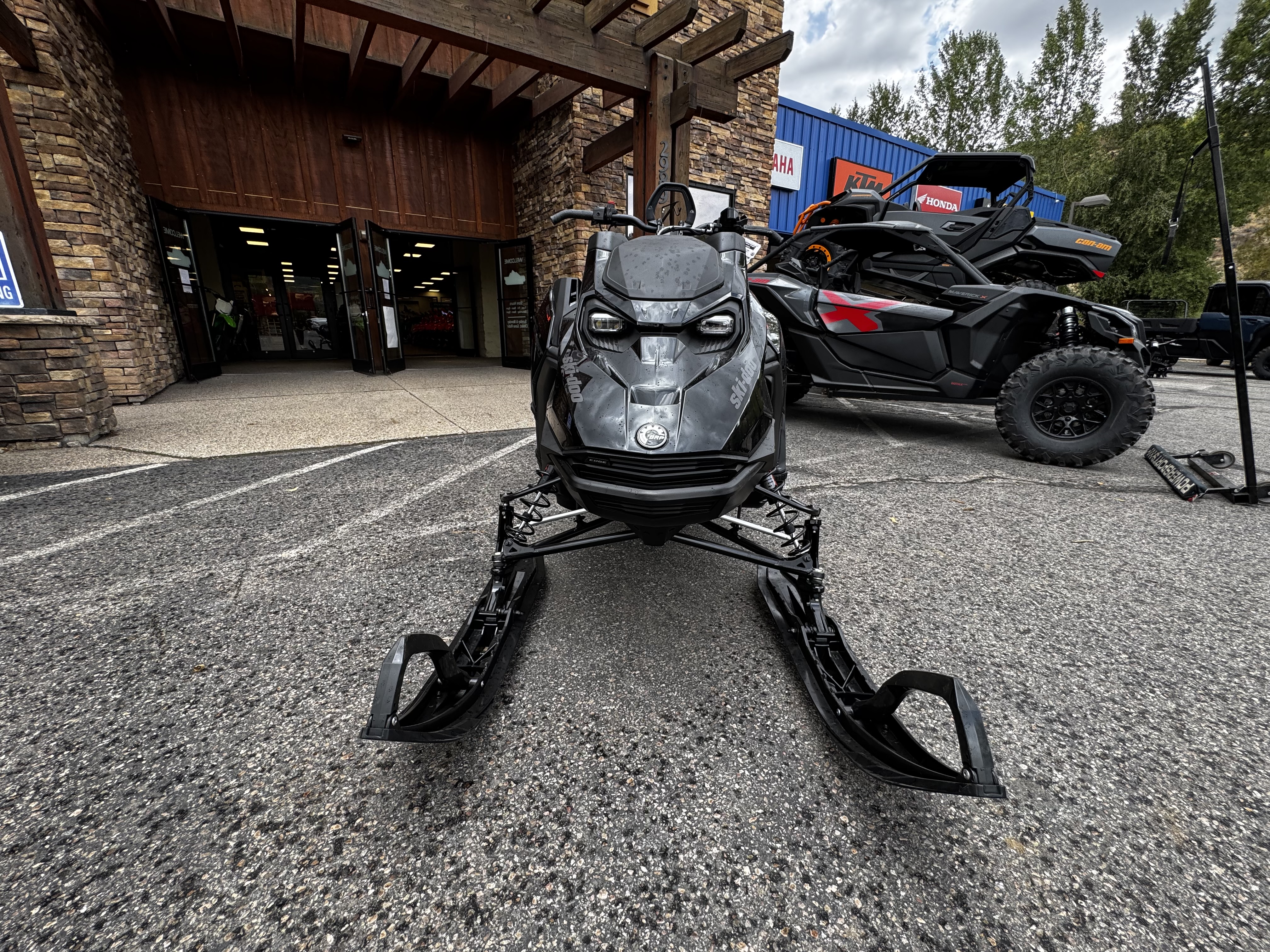 2026 Ski-Doo SUMMIT EDGE 850 TURBO S 154 3.0 Snowmobile