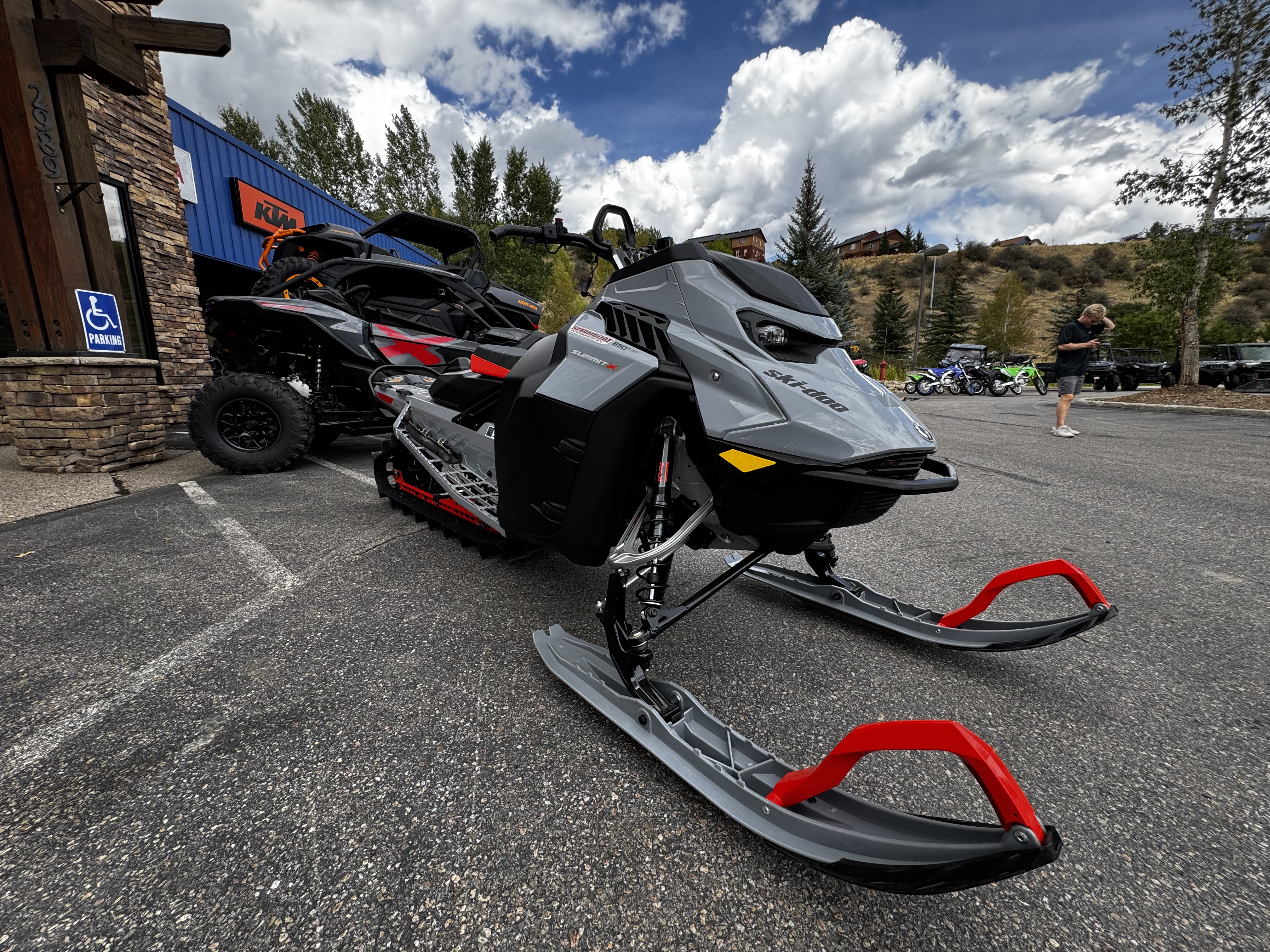 2026 Ski-Doo SUMMIT X 850 S 154 3.0 Snowmobile