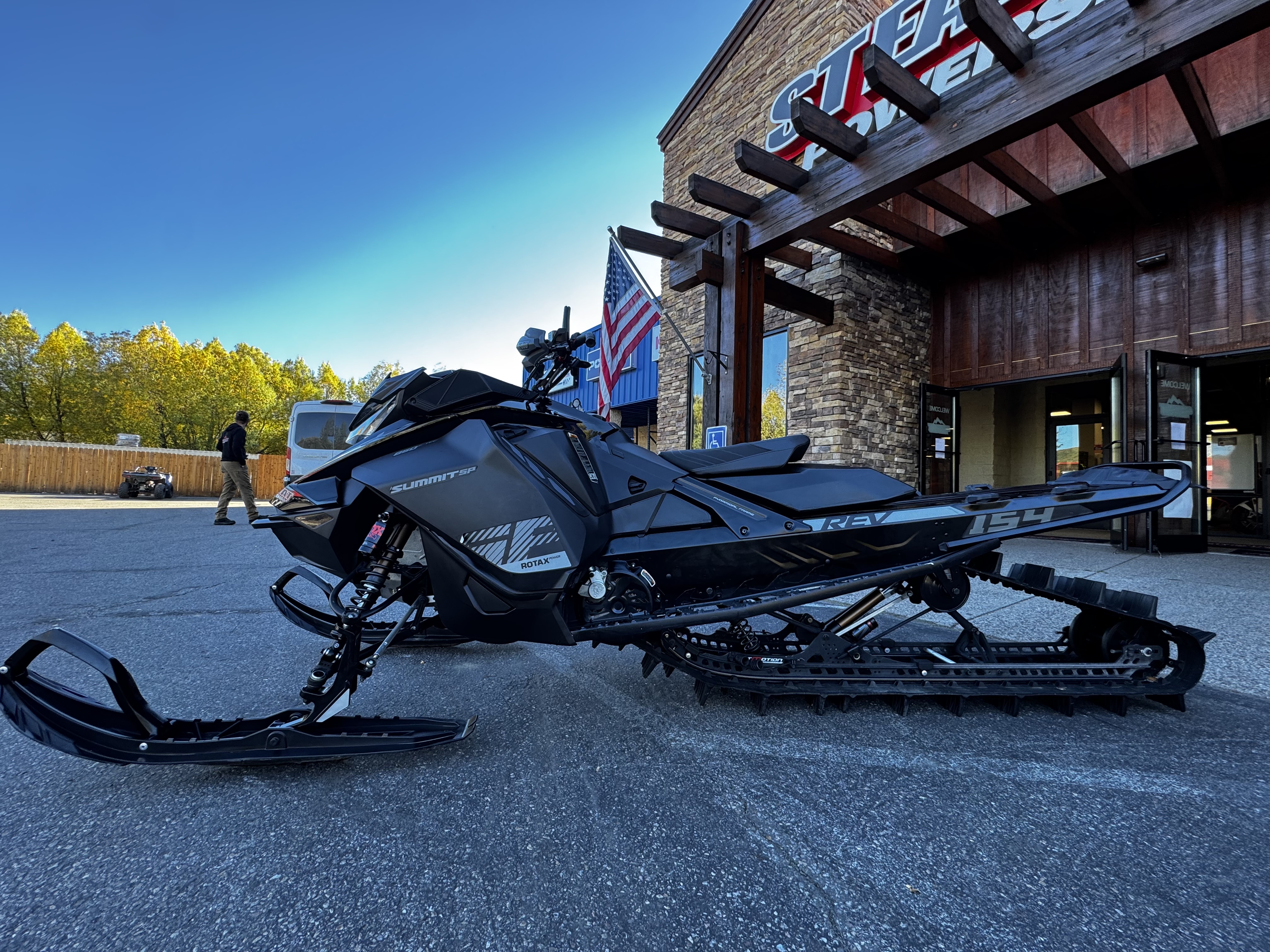 2020 Ski-Doo SUMMIT 850 SP 154 3" Snowmobile