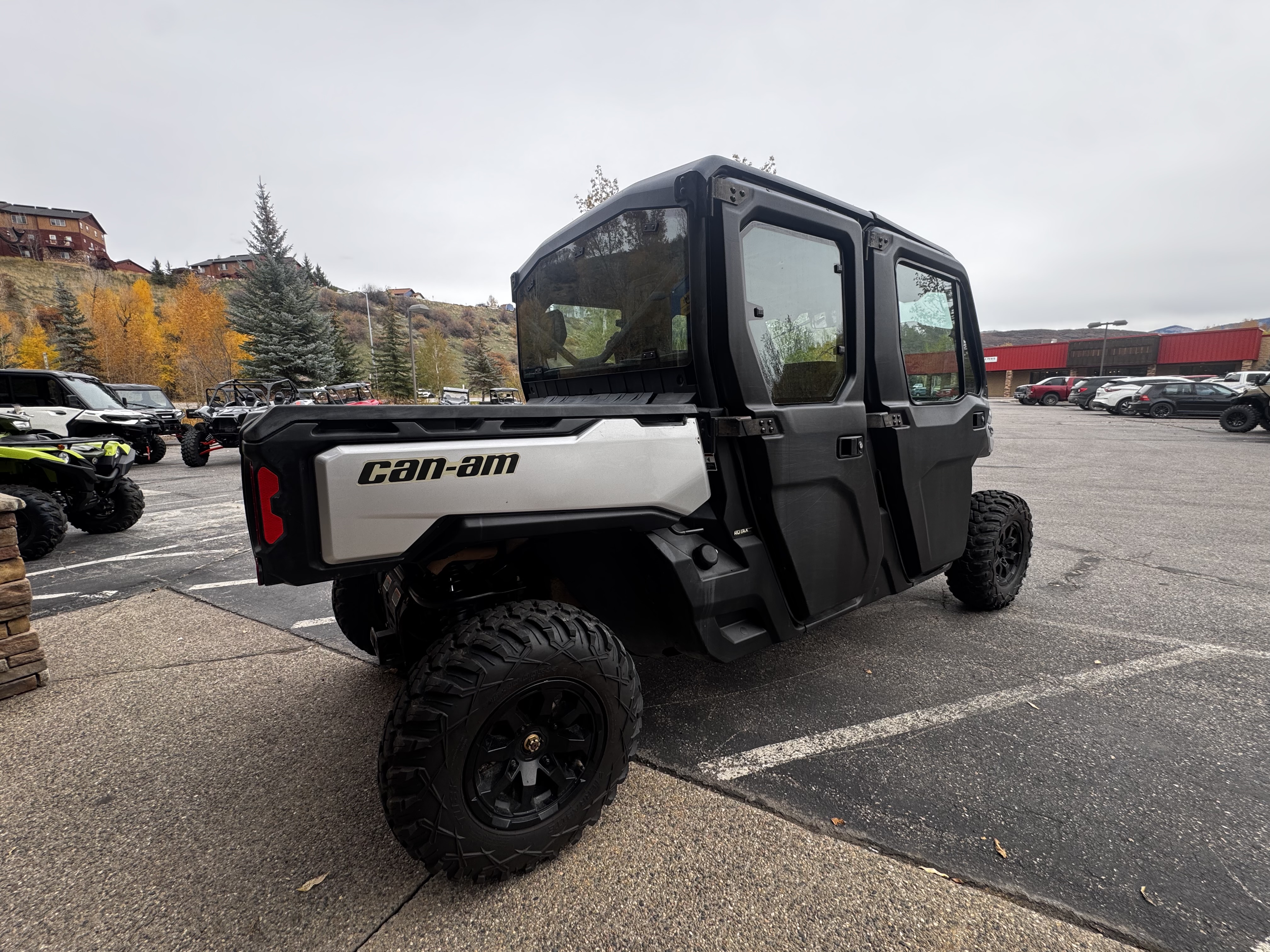 2022 Can-Am DEFENDER MAX LIMITED CAB HD10 Side x Side