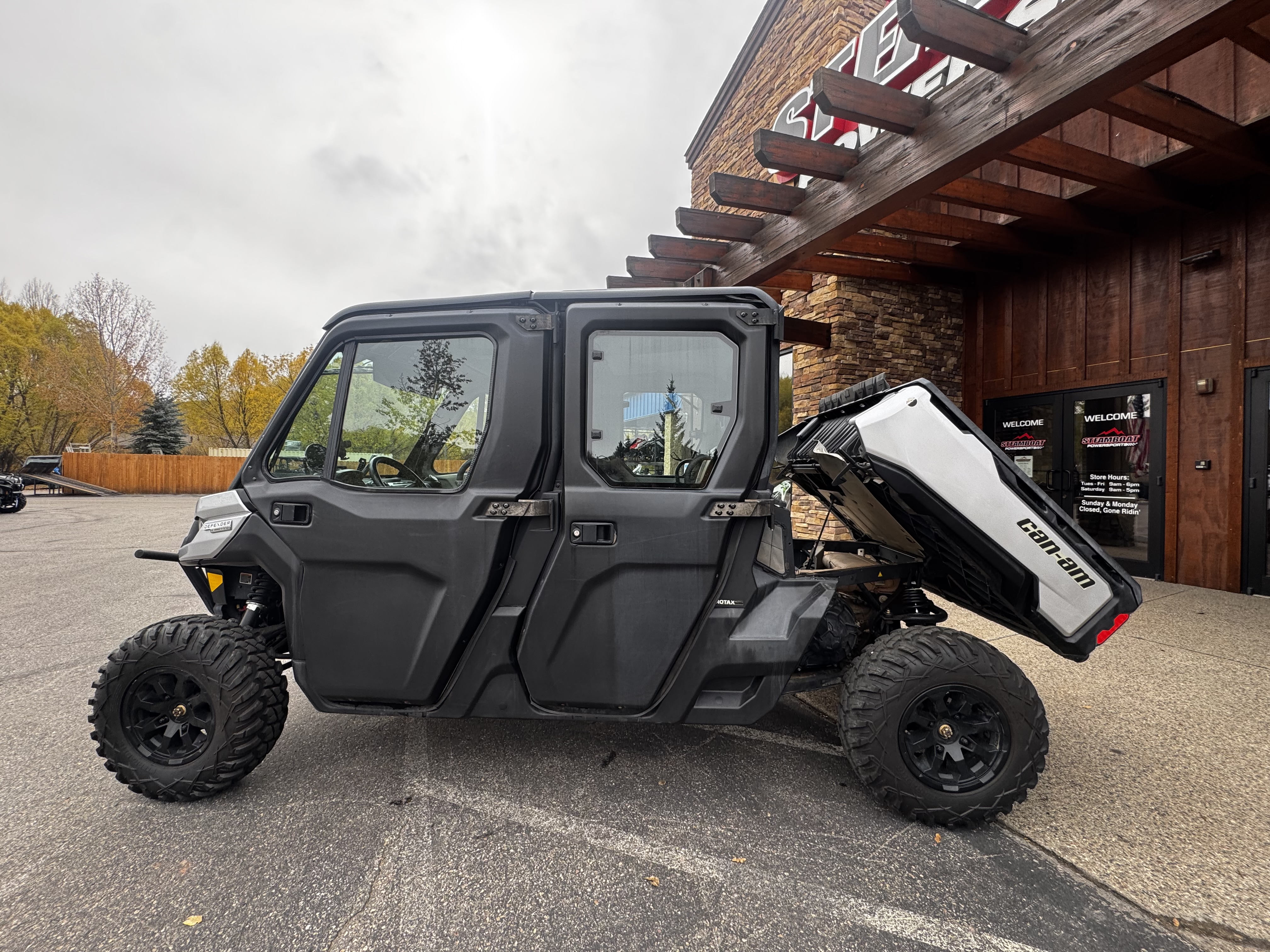 2022 Can-Am DEFENDER MAX LIMITED CAB HD10 Side x Side