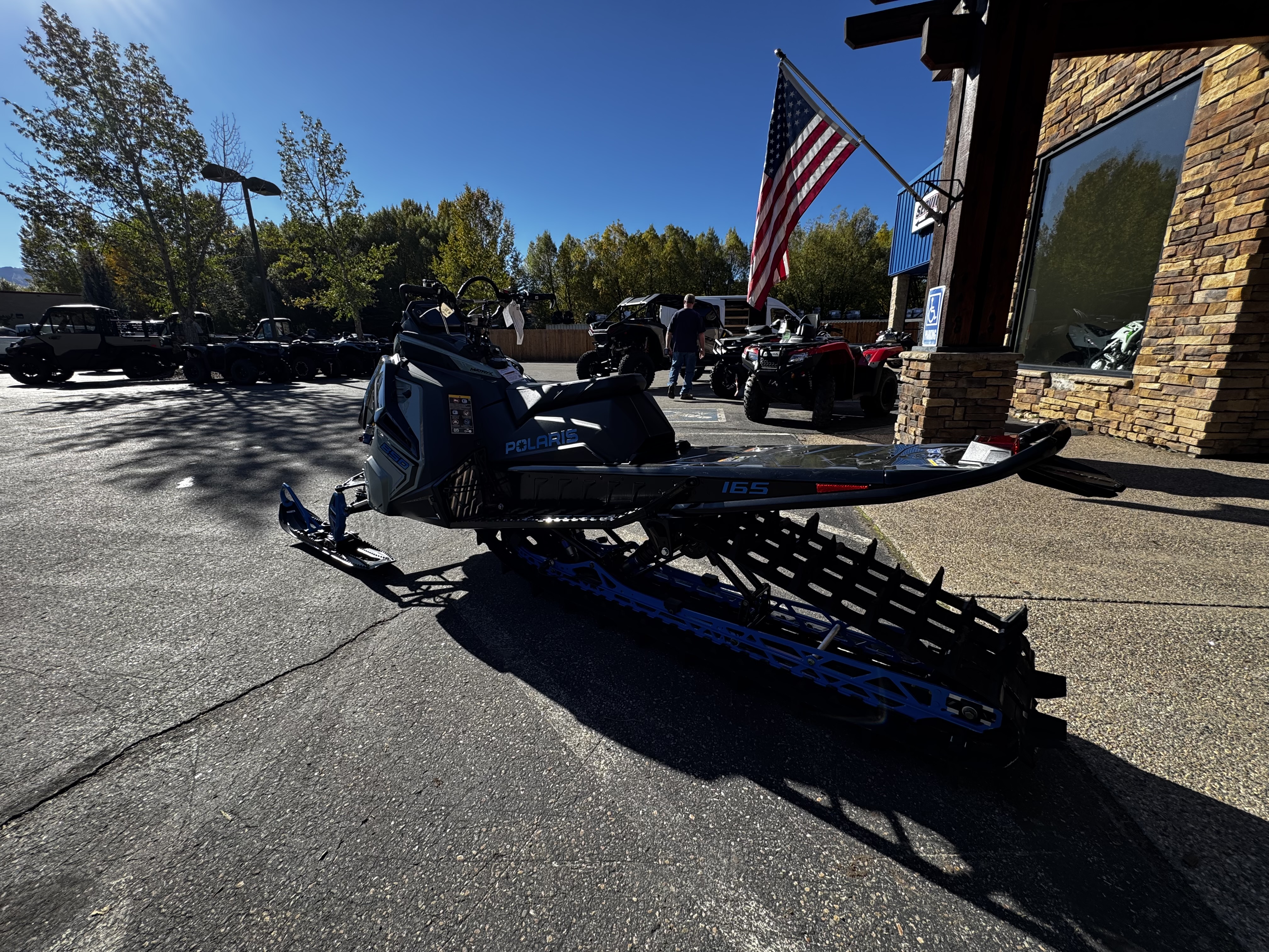 2026 Polaris Snowmobiles 850 RMK KHAOS 165 ES 7S Snowmobile