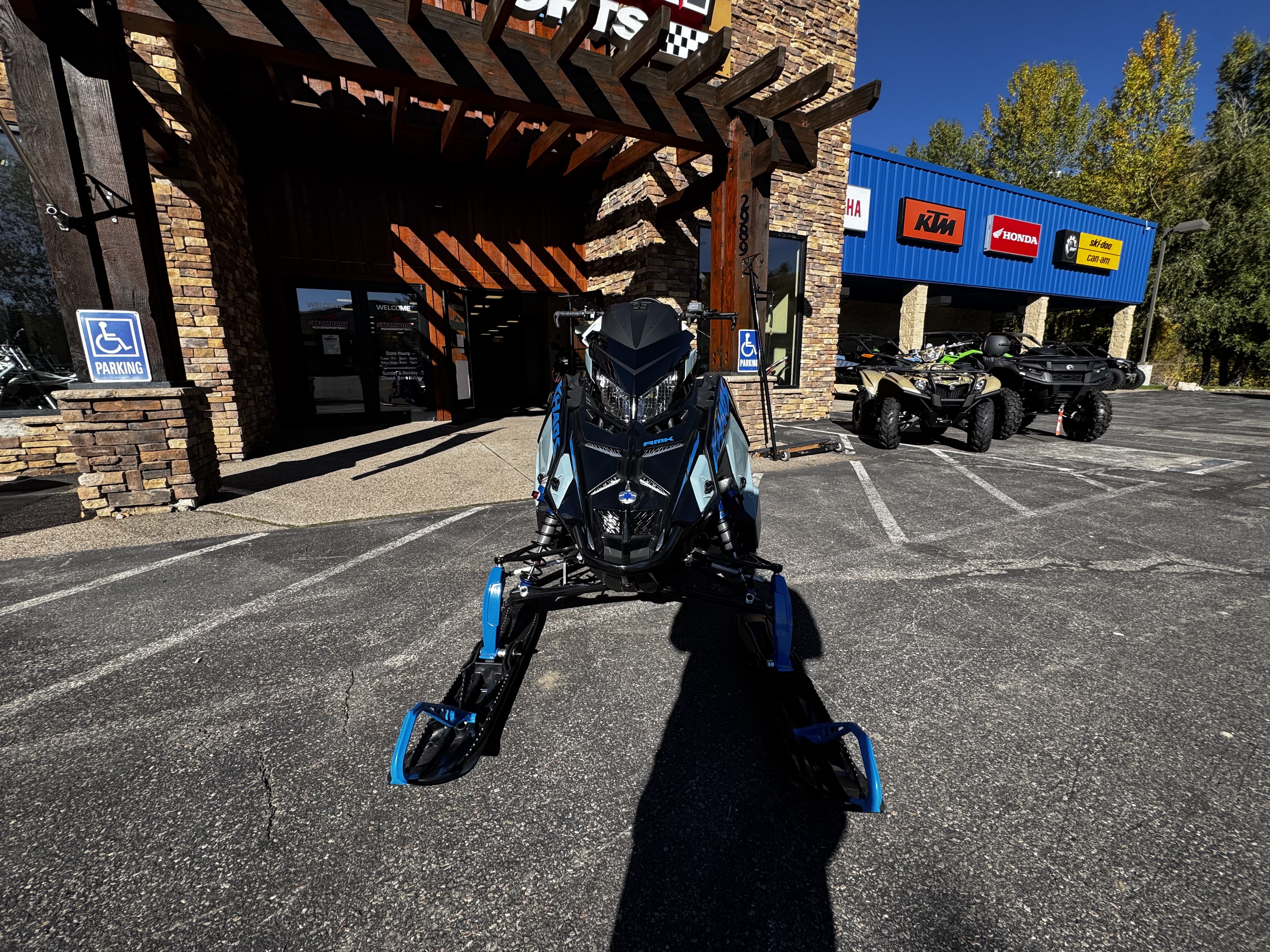 2026 Polaris Snowmobiles 850 RMK KHAOS 165 ES 7S Snowmobile