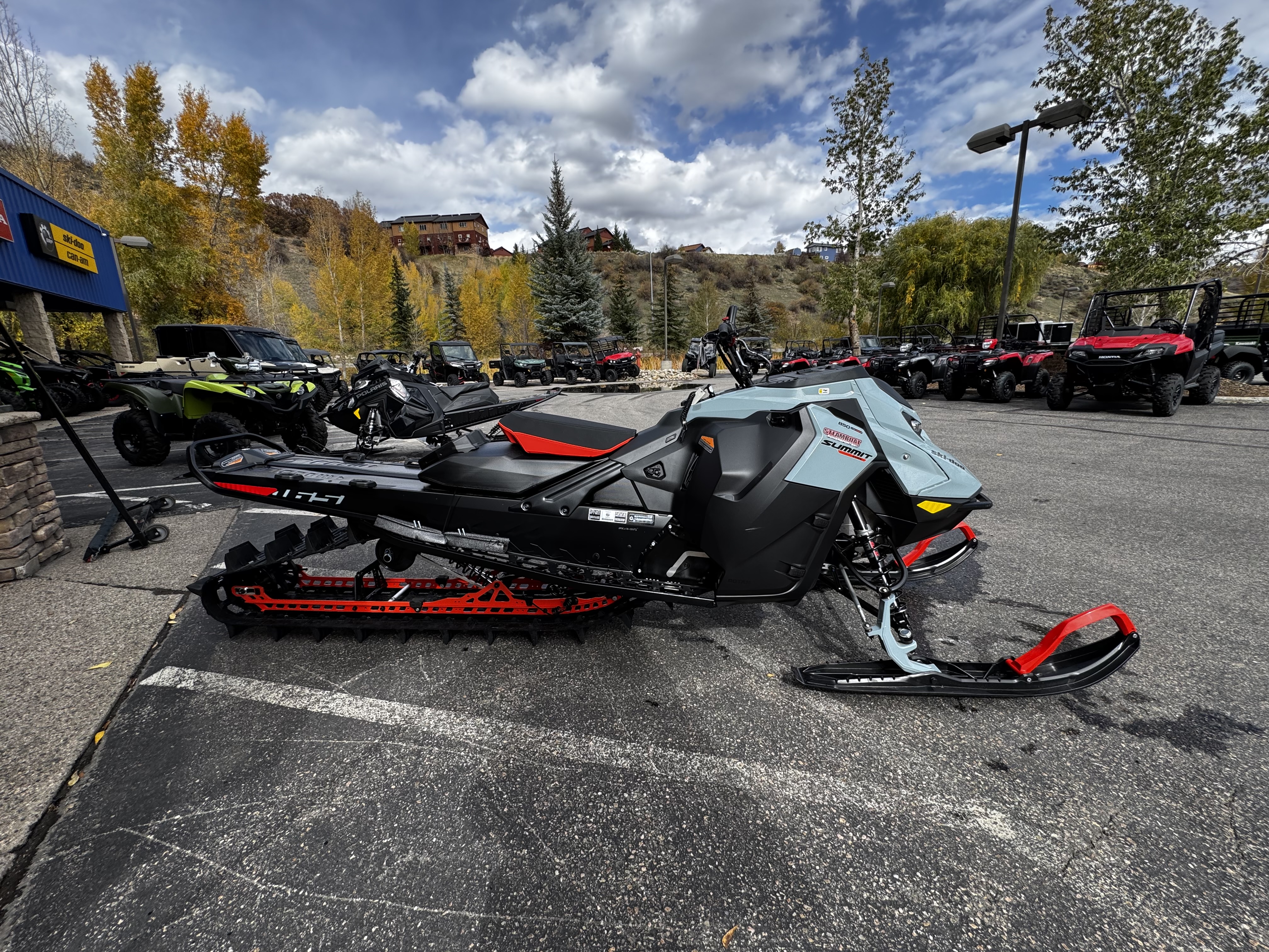 2027 Ski-Doo SUMMIT EDGE 850 TURBO S 165 3" Snowmobile
