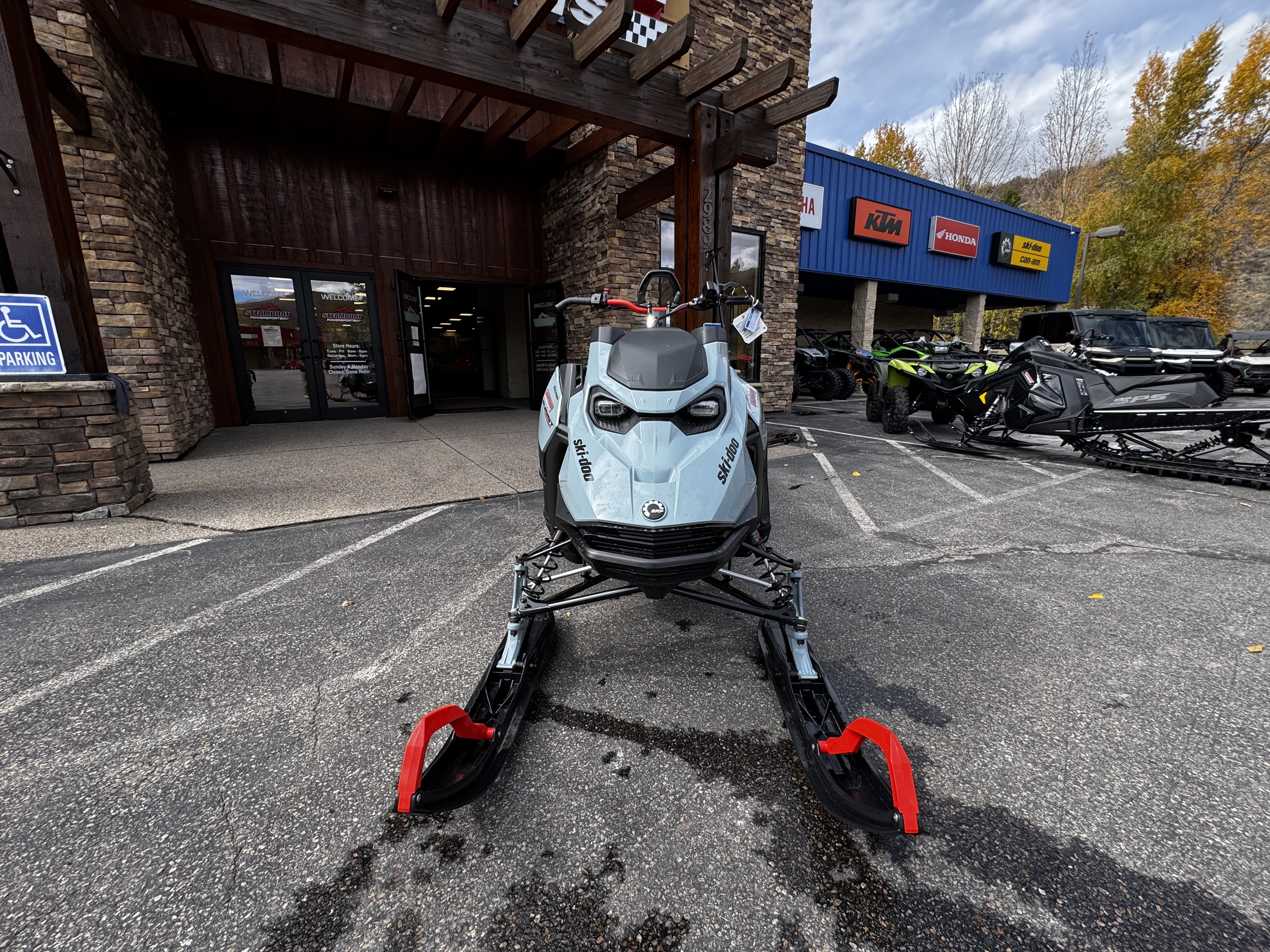 2027 Ski-Doo SUMMIT EDGE 850 TURBO S 165 3" Snowmobile